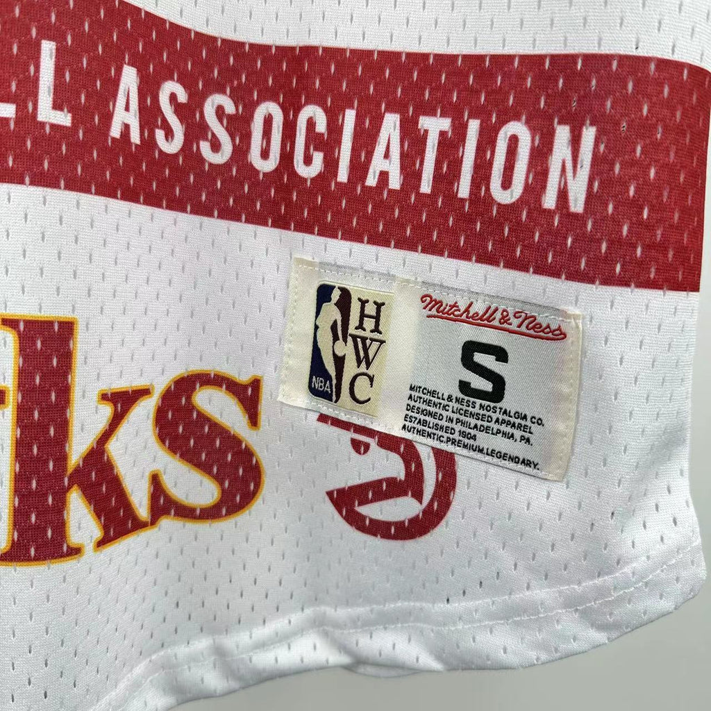 Atlanta Hawks 2026 Mitchell & Ness retro short-sleeve Hawks shirt