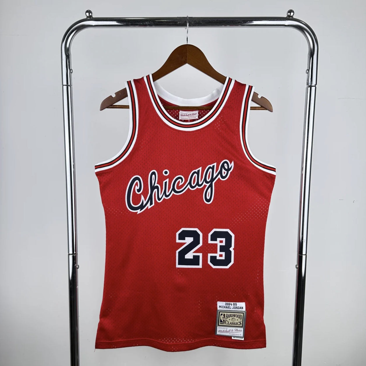 Chicago Bulls 1984-85 #23 Michael Jordan Red Mitchell & Ness Swingman Jersey