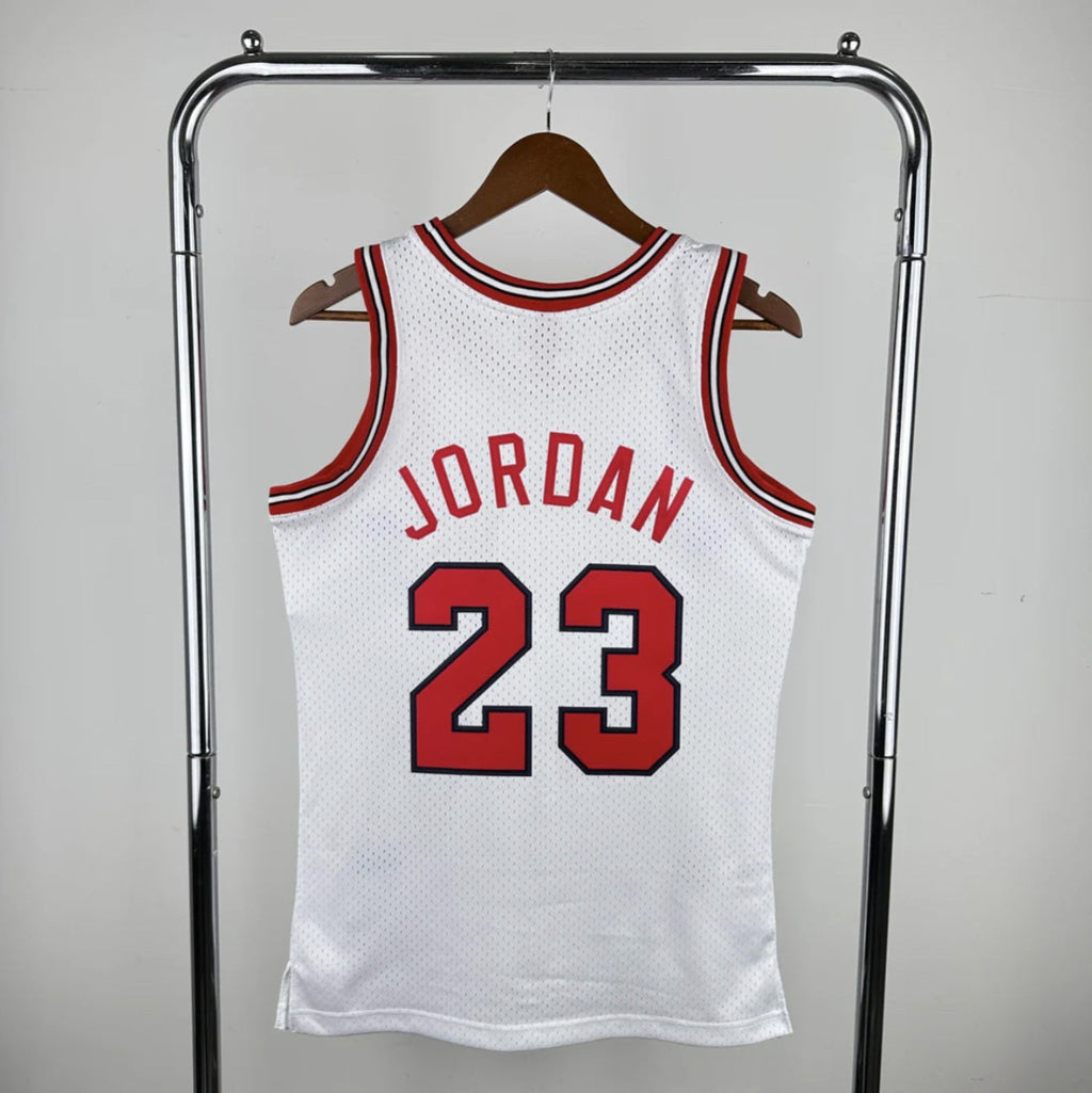 Chicago Bulls 1984-85 #23 Michael Jordan white Mitchell & Ness Swingman Jersey