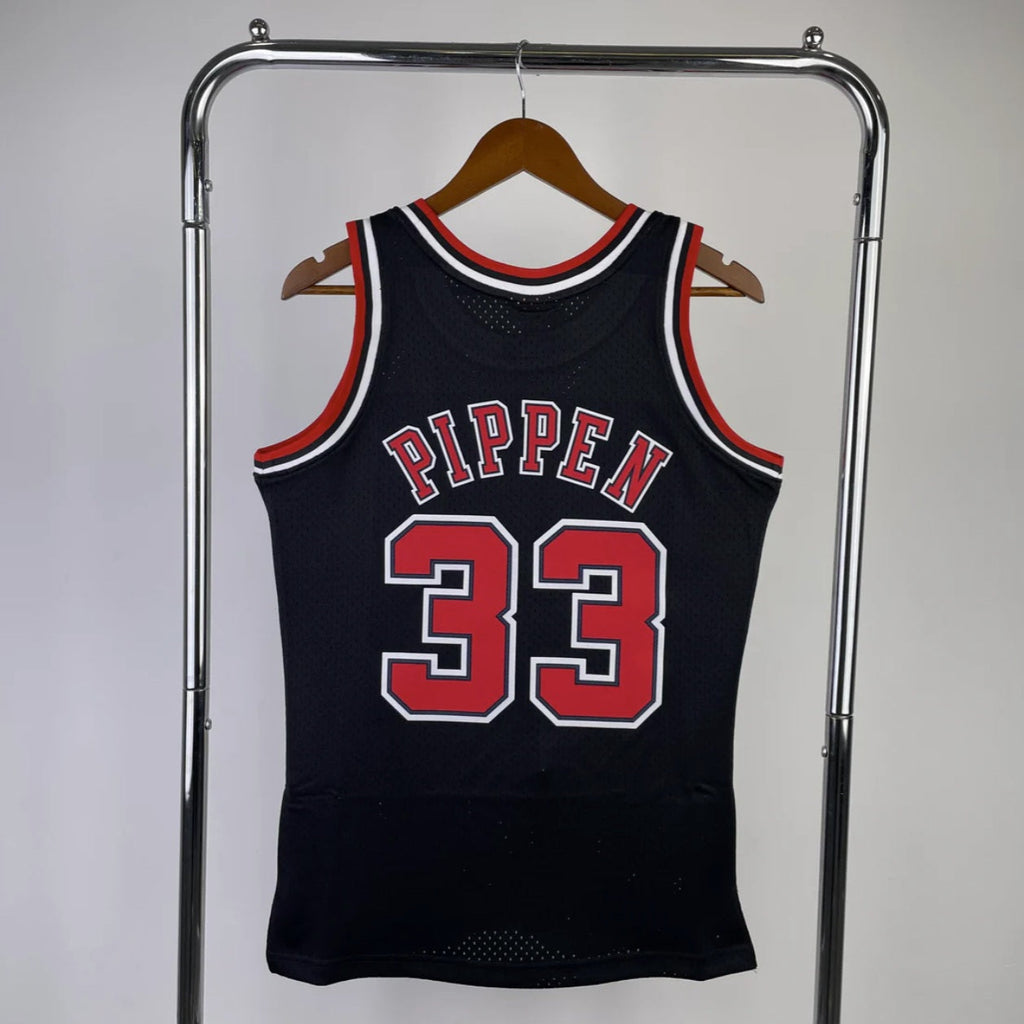 Chicago Bulls 1997-98 #33 Scottie Pippen Alternate Mitchell & Ness Swingman Jersey