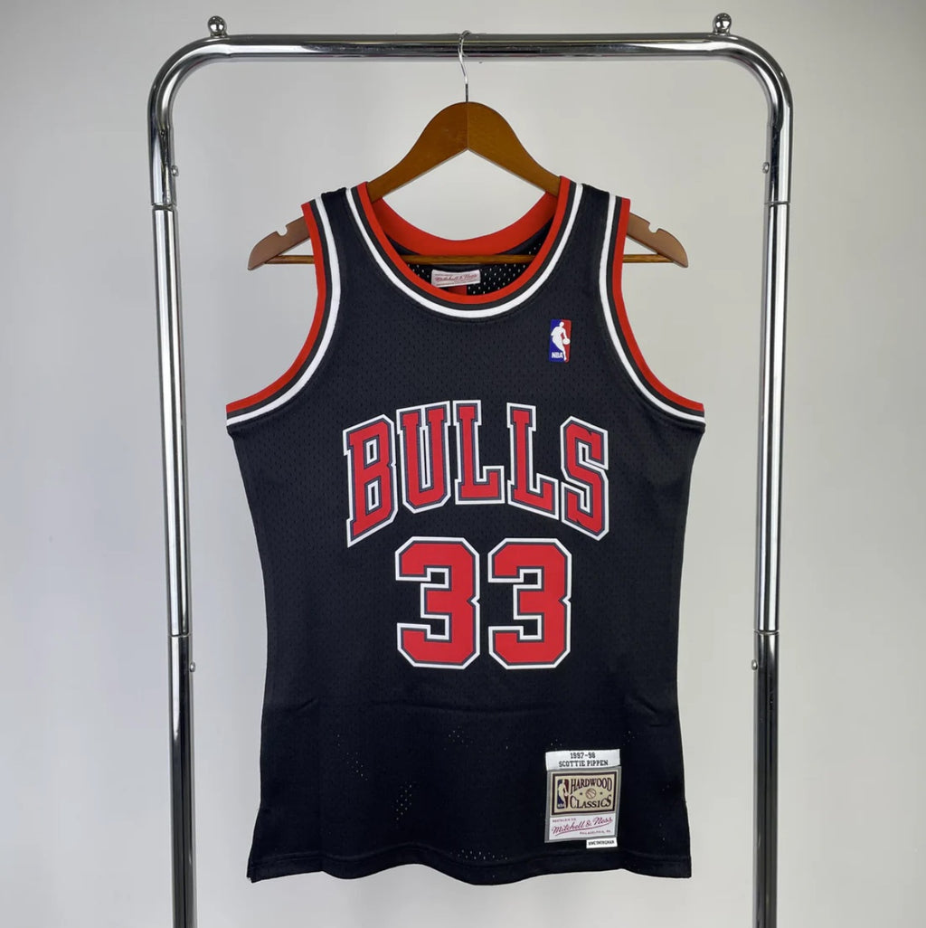 Chicago Bulls 1997-98 #33 Scottie Pippen Alternate Mitchell & Ness Swingman Jersey