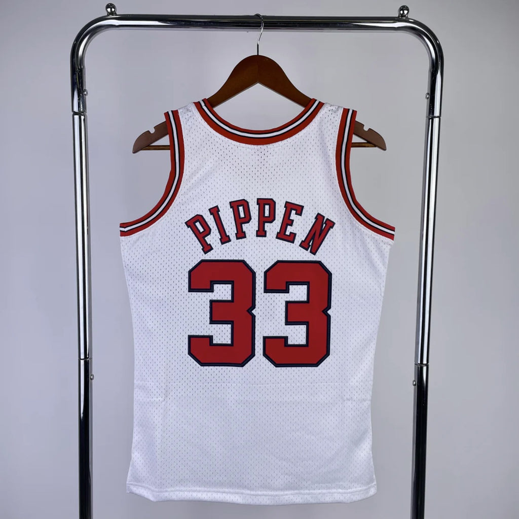 Chicago Bulls 1997-98 #33 Scottie Pippen White Mitchell & Ness Swingman Jersey