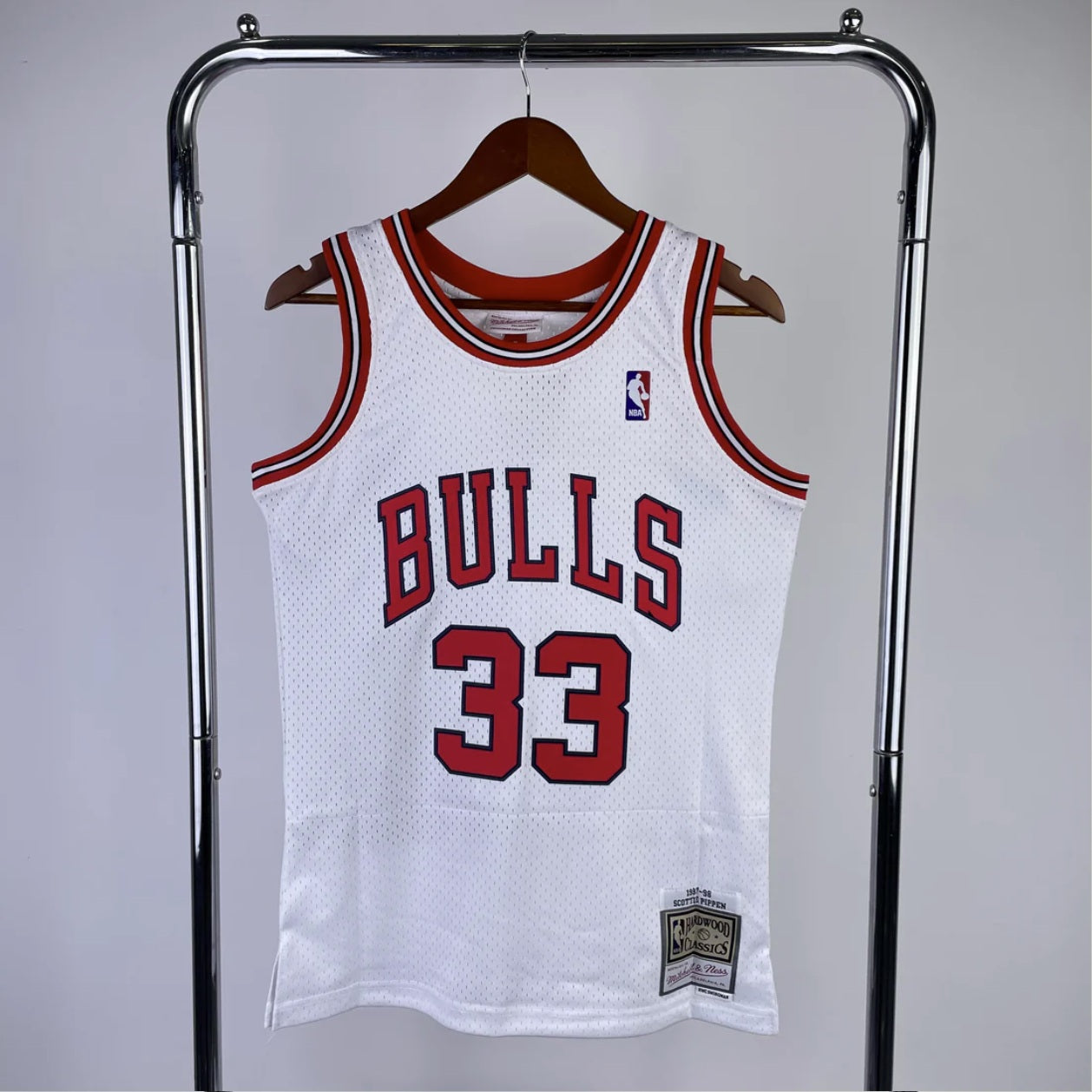 Chicago Bulls 1997-98 #33 Scottie Pippen White Mitchell & Ness Swingman Jersey