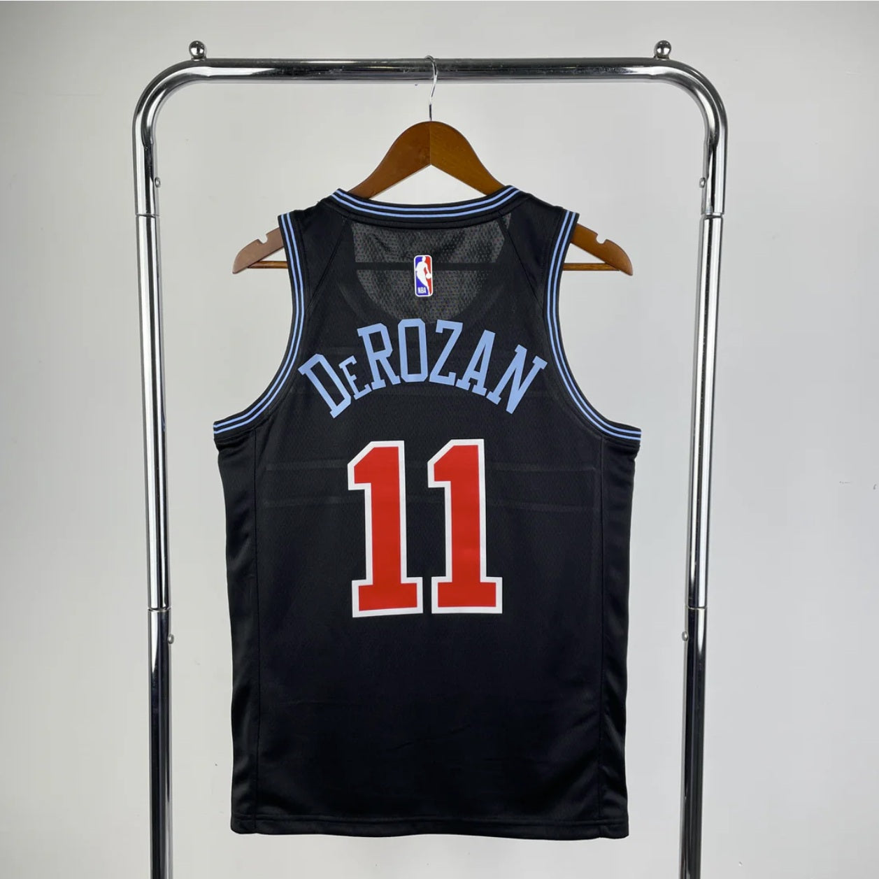 Chicago Bulls 2018-19 Black City Edition Swingman Jersey
