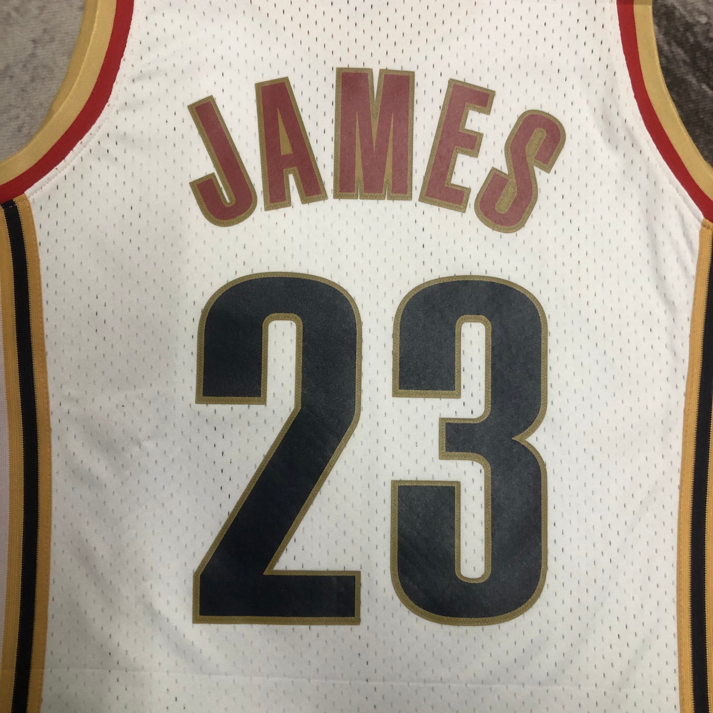 Cleveland Cavaliers 2003-04 Lebron James Mitchel & Ness White Hardwood Classics Swingman Jersey