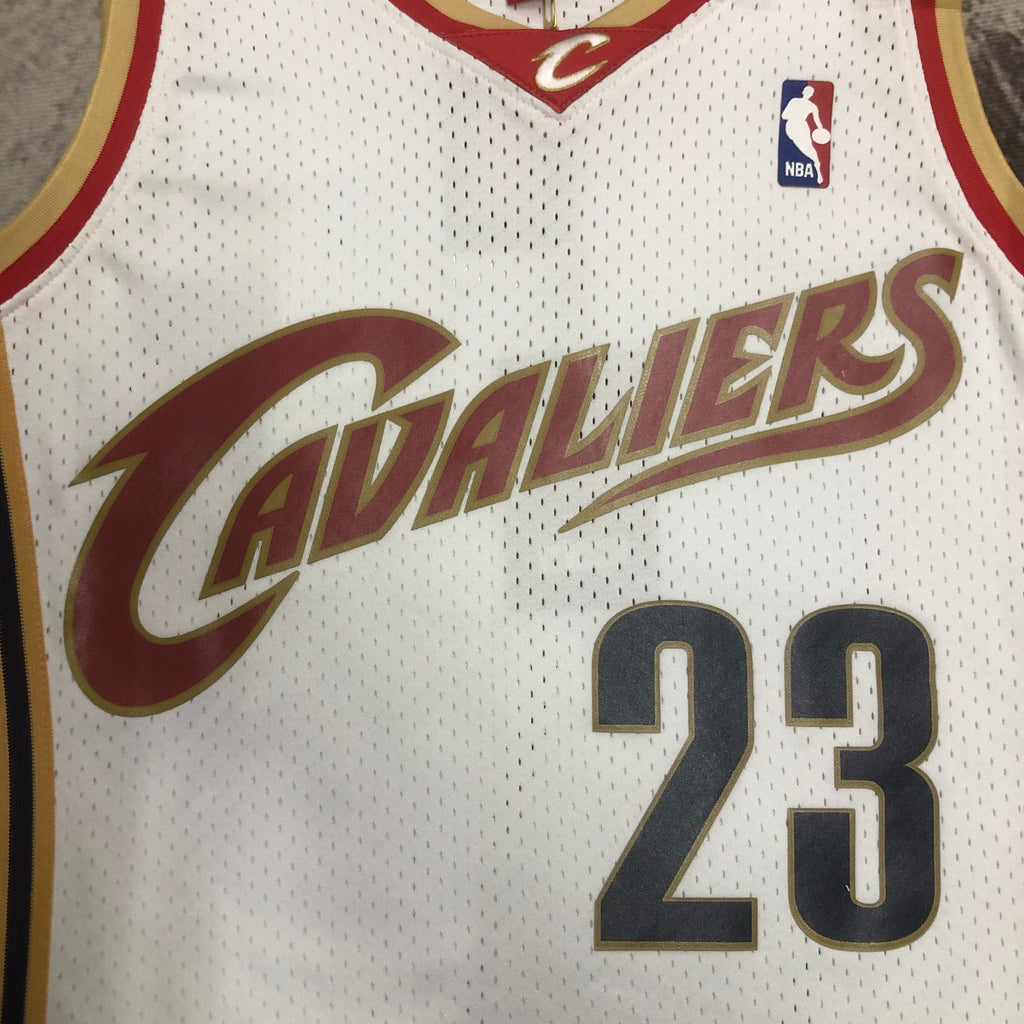 Cleveland Cavaliers 2003-04 Lebron James Mitchel & Ness White Hardwood Classics Swingman Jersey