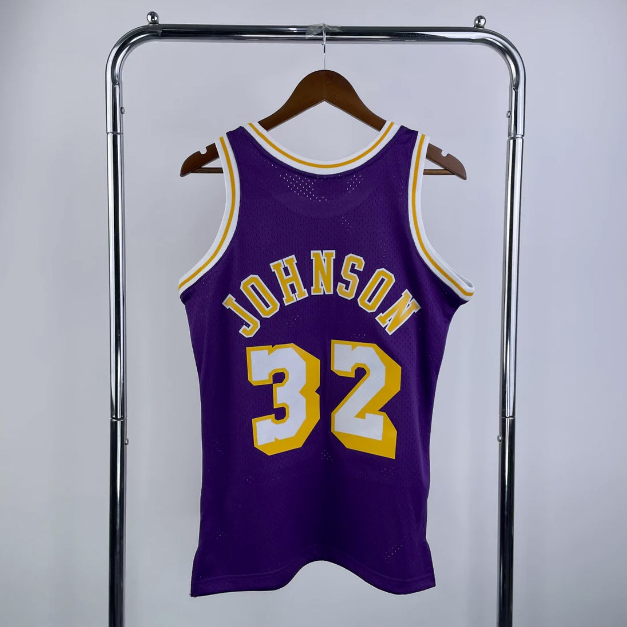 Loa Angeles Lakers 1984-85 Magic Johnson Purple Mitchell & Ness Hardwood Classics Swingman Jersey