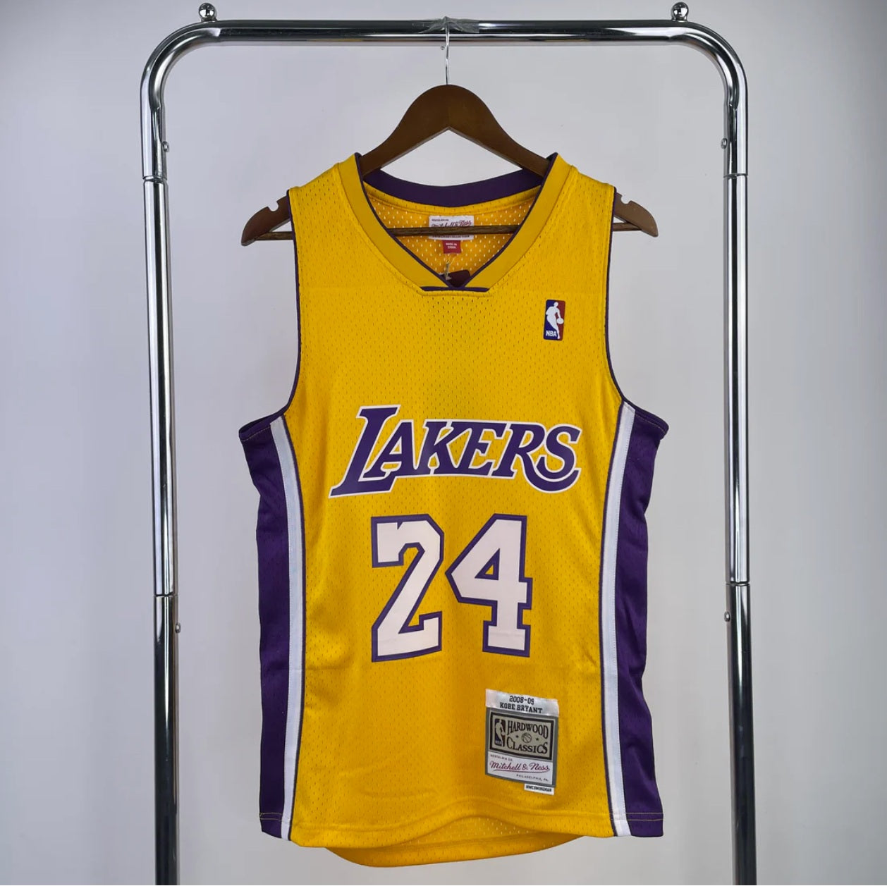Loa Angeles Lakers 2008-09 Kobe Bryant Gold Mitchell & Ness Hardwood Classics Swingman Jersey