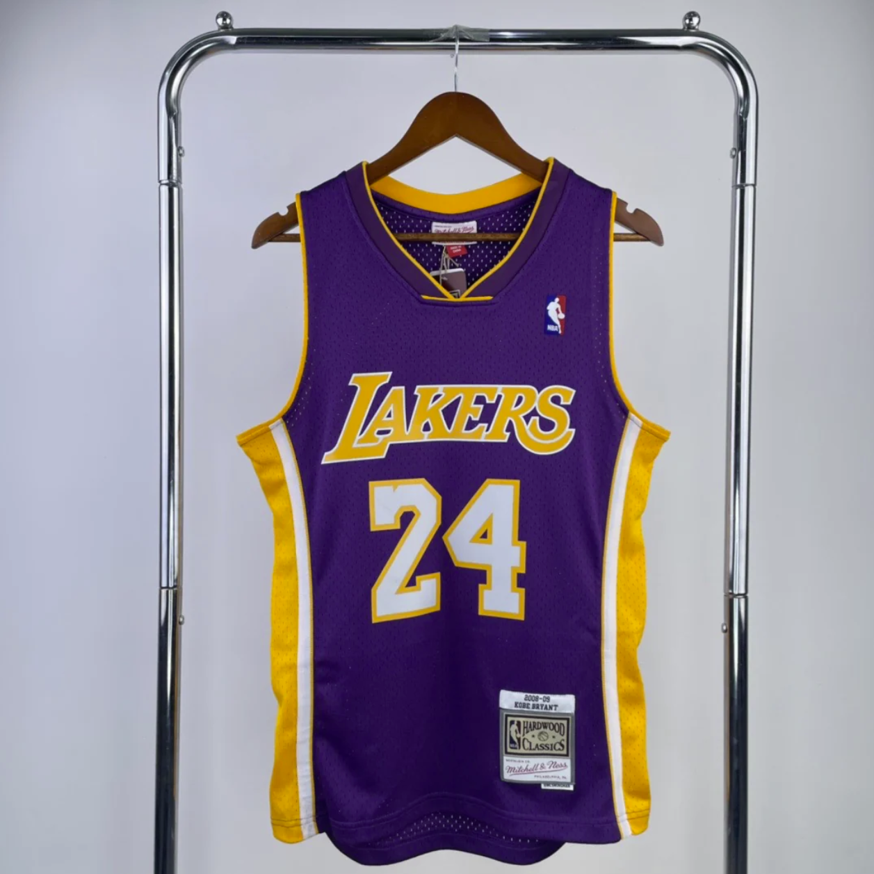 Loa Angeles Lakers 2008-09 Kobe Bryant Mitchell & Ness Hardwood Classics Swingman Jersey