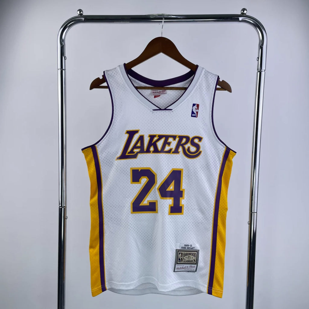 Loa Angeles Lakers 2009-10 Kobe Bryant White Mitchell & Ness Hardwood Classics Swingman Jersey