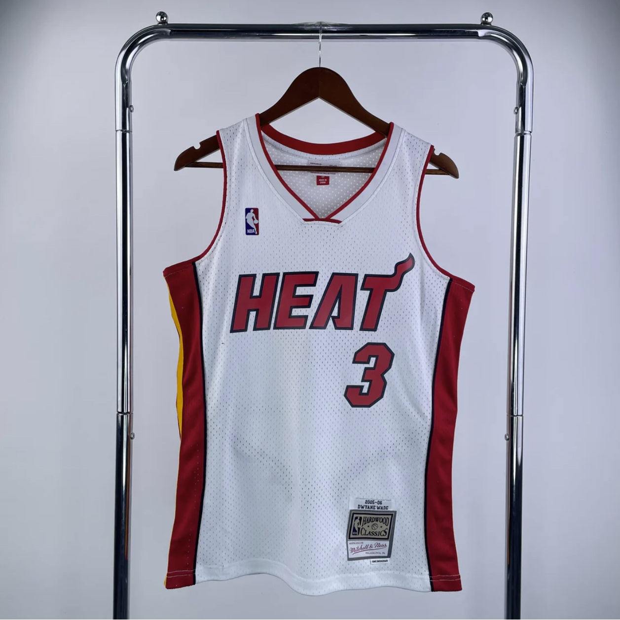 Miami Heat 2005-06 Dwayne Wade White Mitchel & Ness Hardwood Classics Jersey