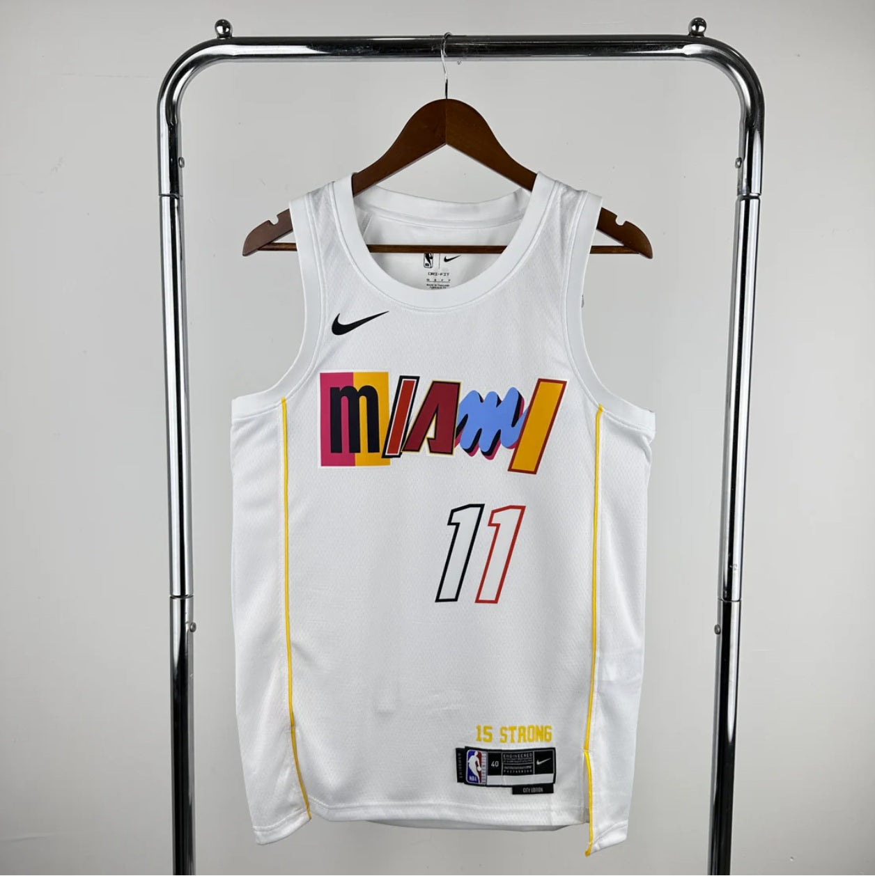 Camiseta Swingman de la edición City del Miami Heat 2022-23, color blanco