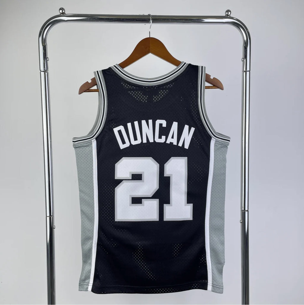 San Antonio Spurs 1998-99 Tim Duncan Mitchell & Ness Hardwood Classics Swingman Jersey